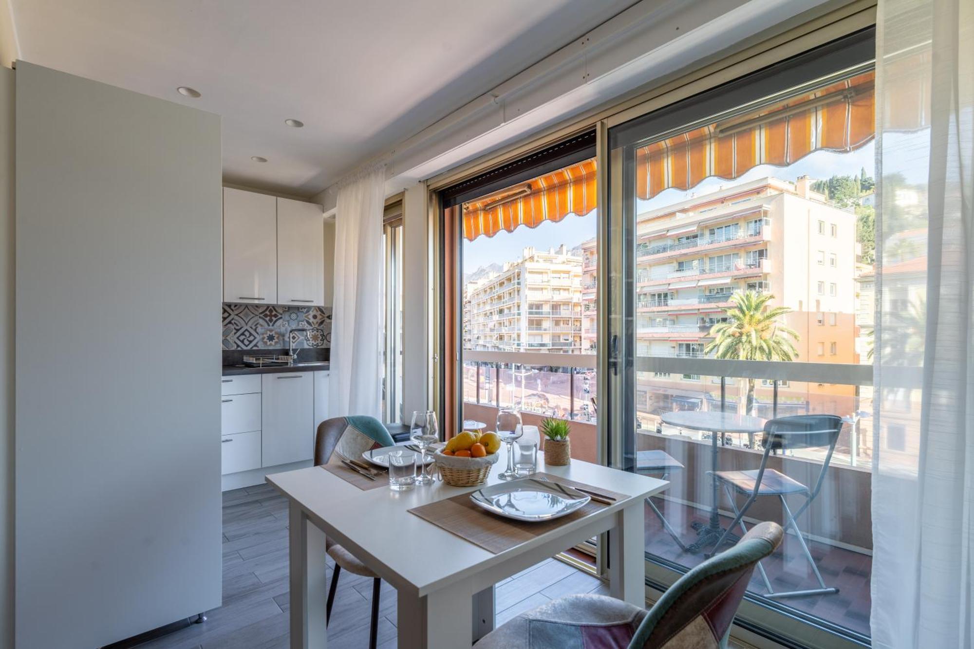 Fabuleux Appartement 2 Personnes Au Coeur De Menton, Climatise Et Proche Gares Routiere Et Sncf Exteriör bild