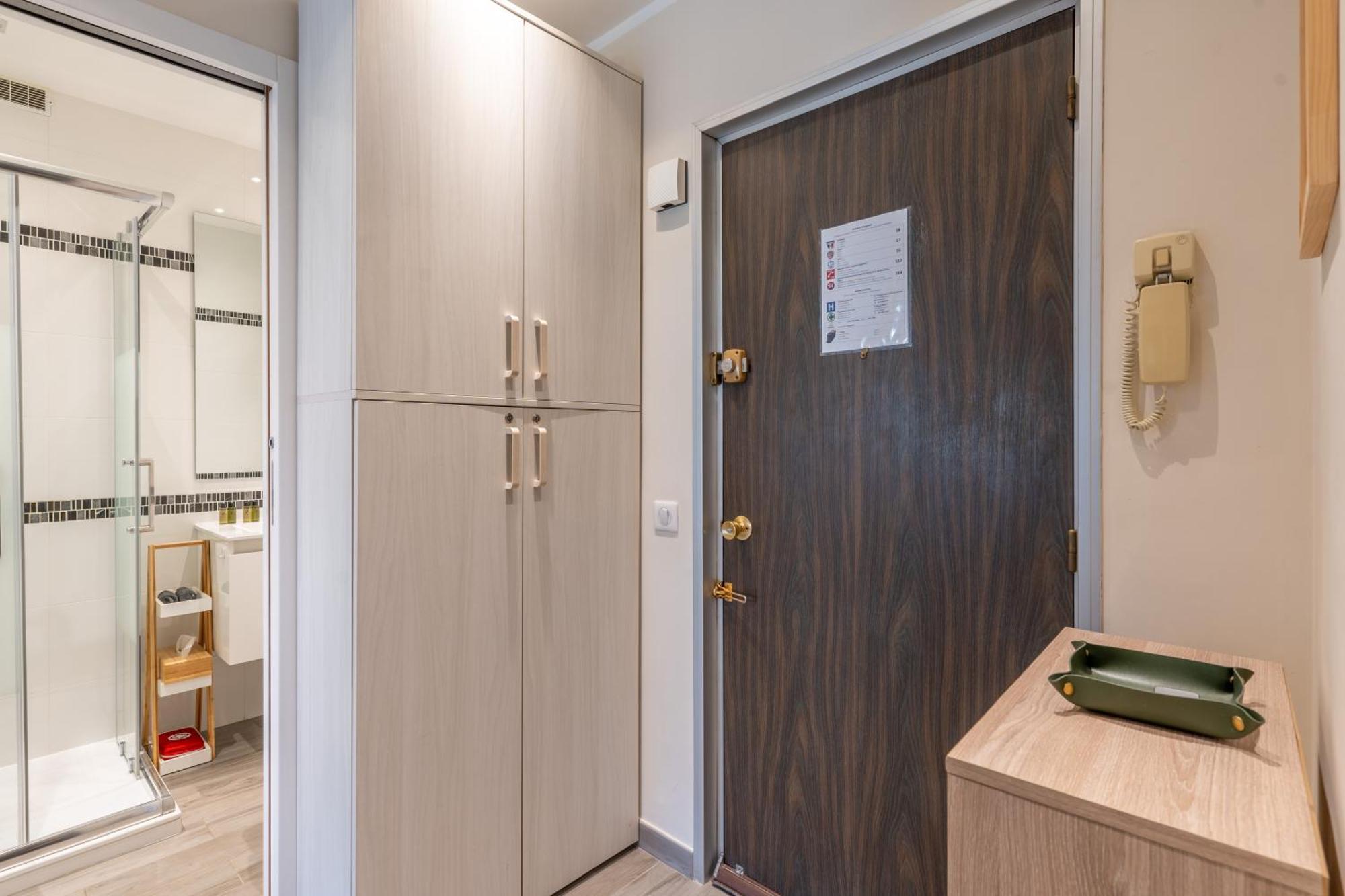 Fabuleux Appartement 2 Personnes Au Coeur De Menton, Climatise Et Proche Gares Routiere Et Sncf Exteriör bild