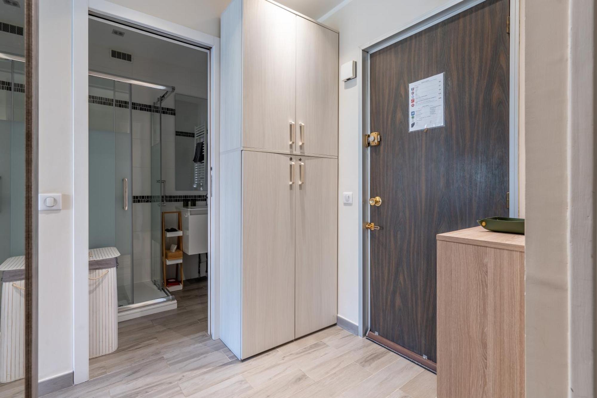 Fabuleux Appartement 2 Personnes Au Coeur De Menton, Climatise Et Proche Gares Routiere Et Sncf Exteriör bild