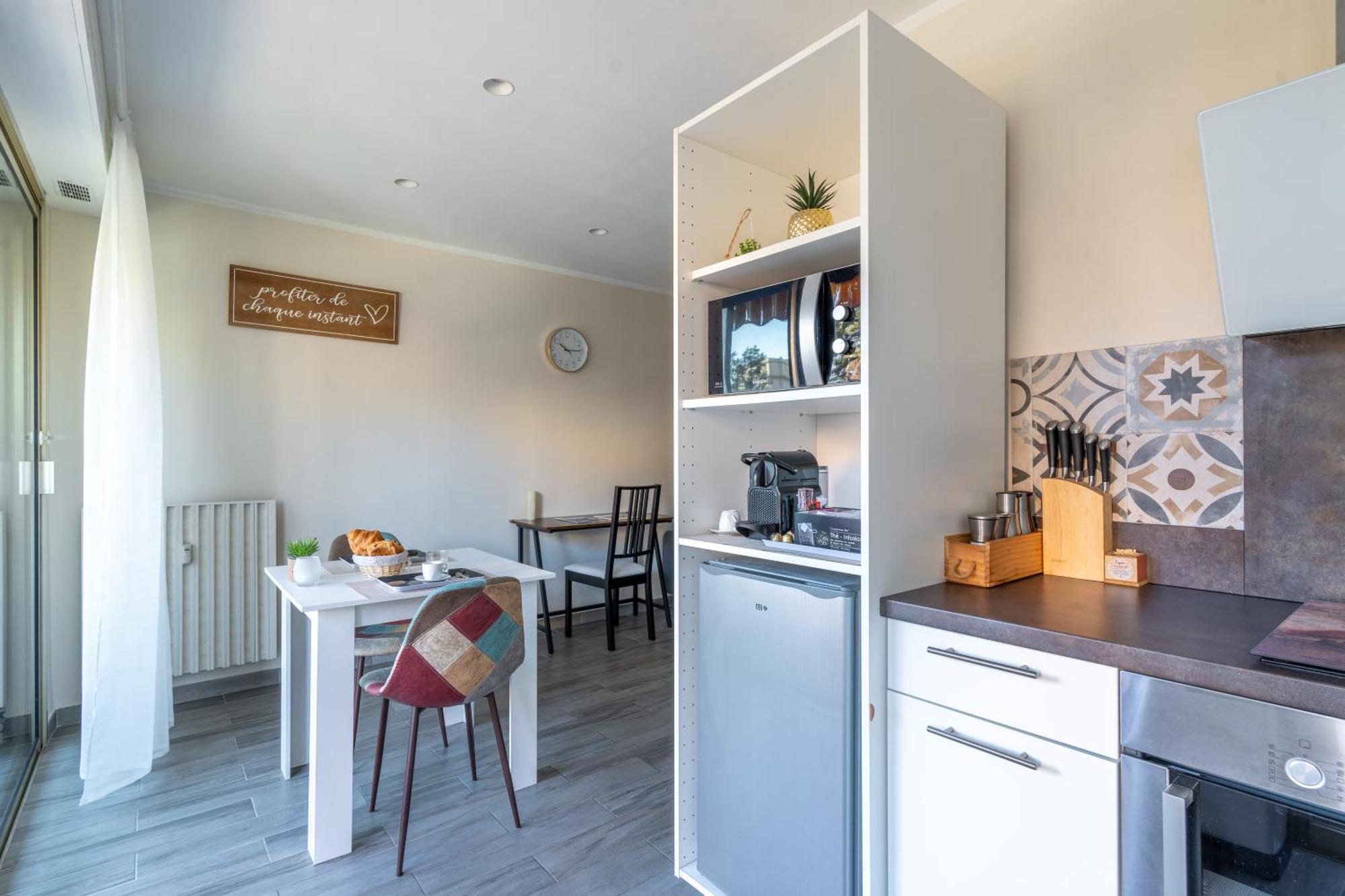 Fabuleux Appartement 2 Personnes Au Coeur De Menton, Climatise Et Proche Gares Routiere Et Sncf Exteriör bild